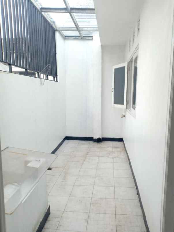 dijual rumah perumahan citra raya