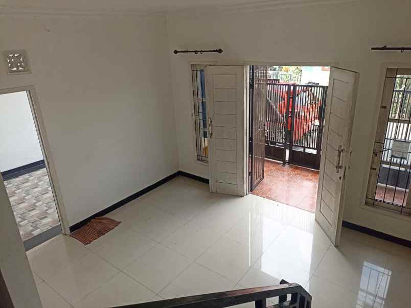 dijual rumah perumahan citra raya