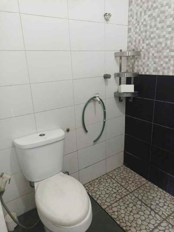 dijual rumah perumahan citra raya