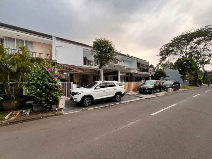 dijual rumah perumahan citragran cibubur