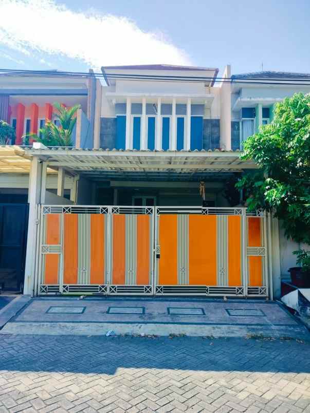 dijual rumah perumahan gayung kebonsari