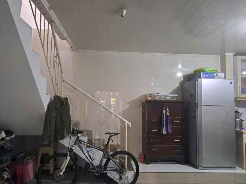 dijual rumah perumahan griya kencana