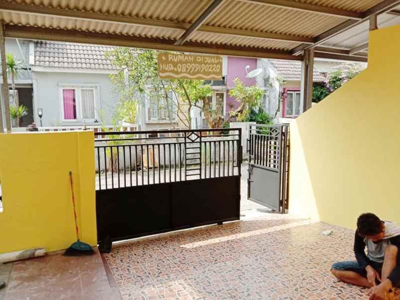 dijual rumah perumahan harvest city