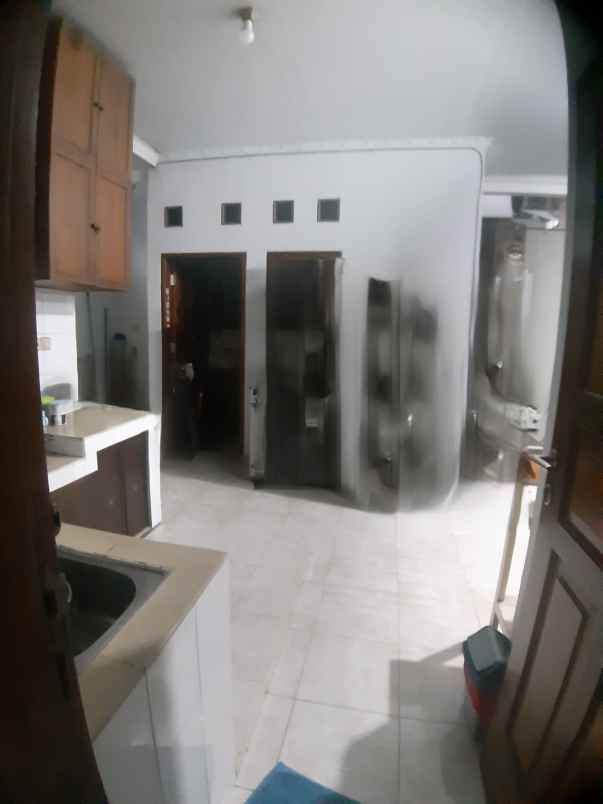 dijual rumah perumahan jatinegara indah