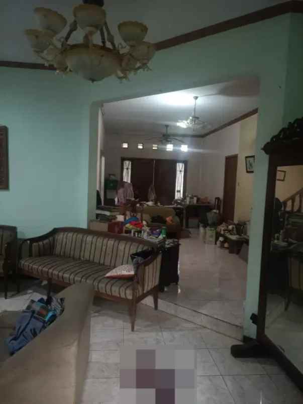 dijual rumah pesanggrahan