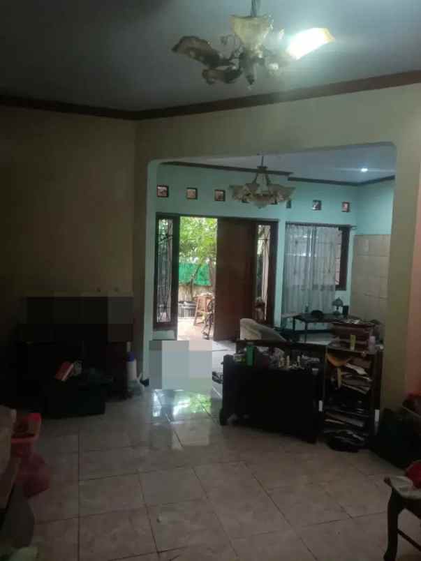 dijual rumah pesanggrahan