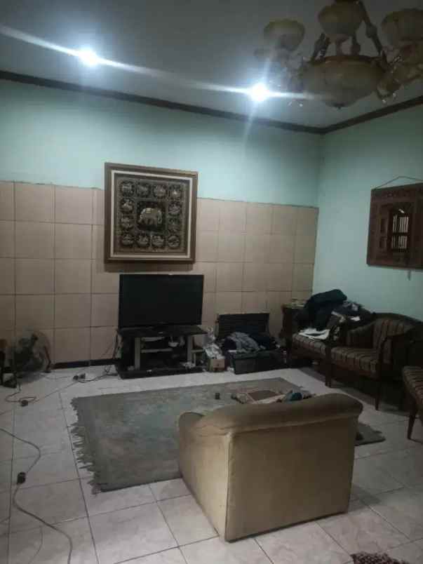 dijual rumah pesanggrahan