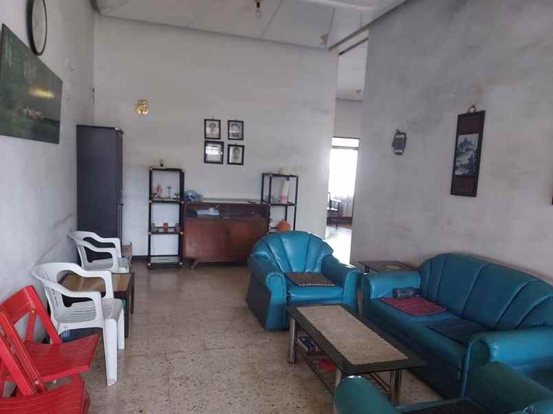 dijual rumah pesapen