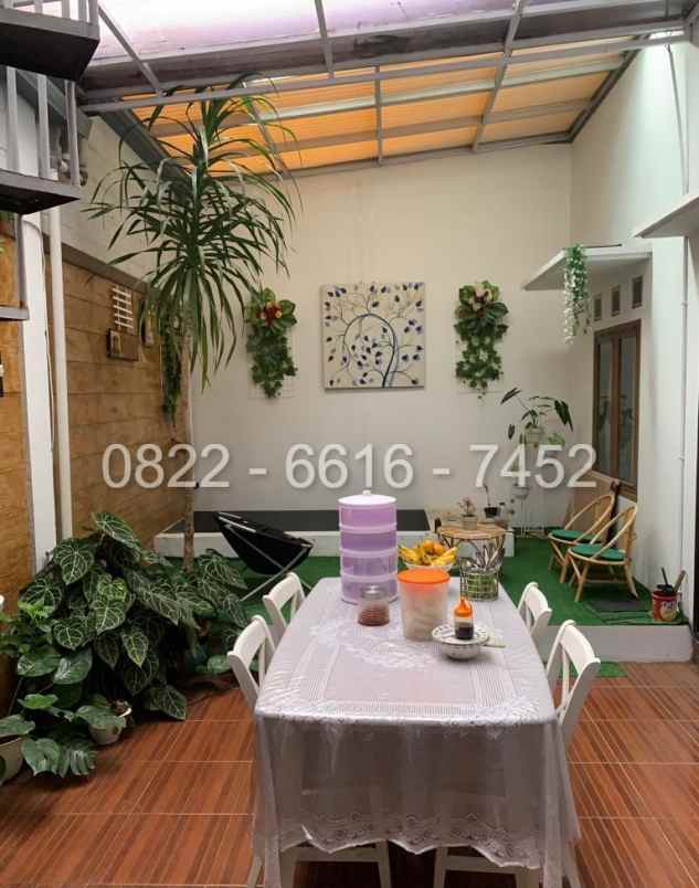 dijual rumah pine villa