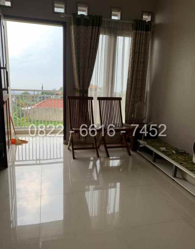 dijual rumah pine villa
