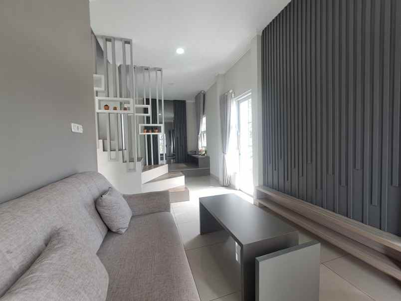 dijual rumah pitara pancoran mas depok