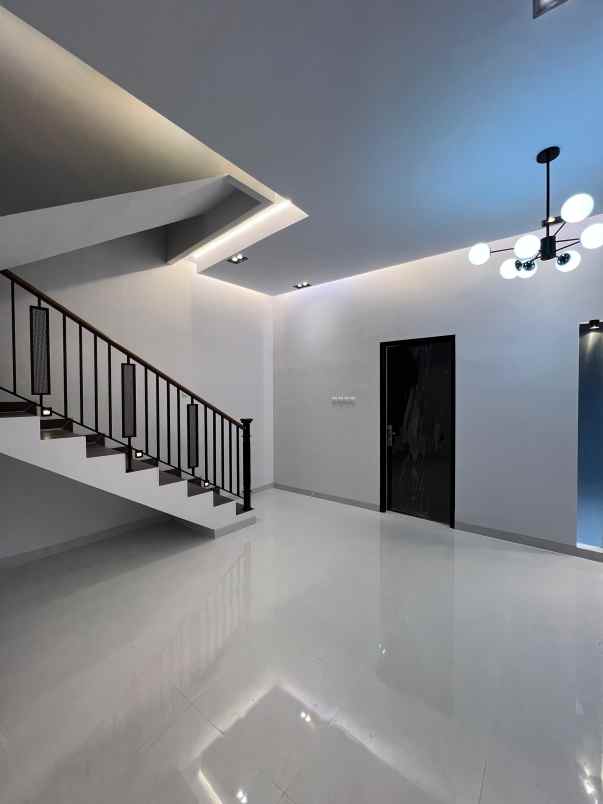 dijual rumah poltangan pejaten timur