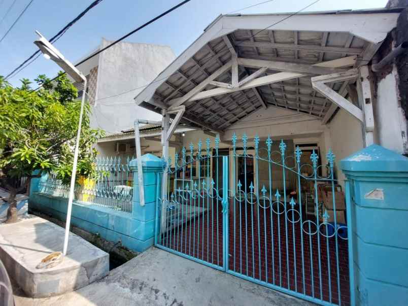 dijual rumah pondok candra