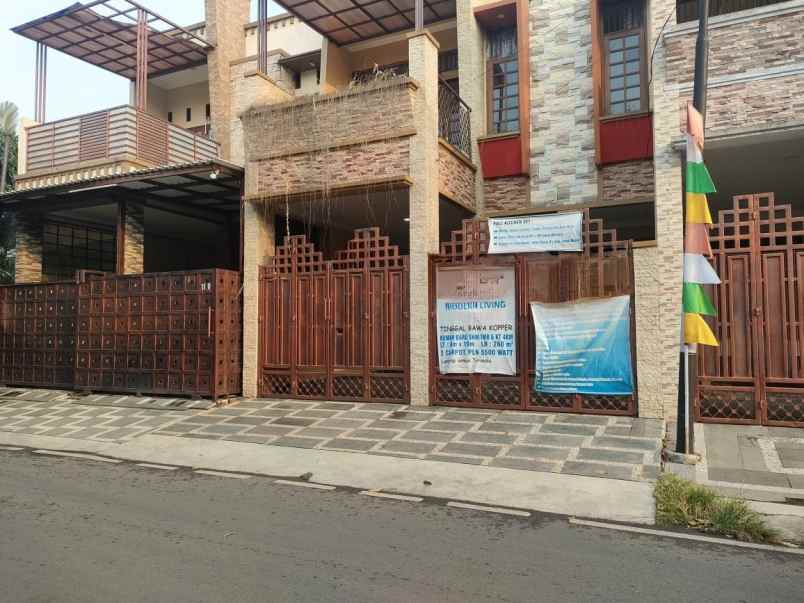 dijual rumah pondok kelapa