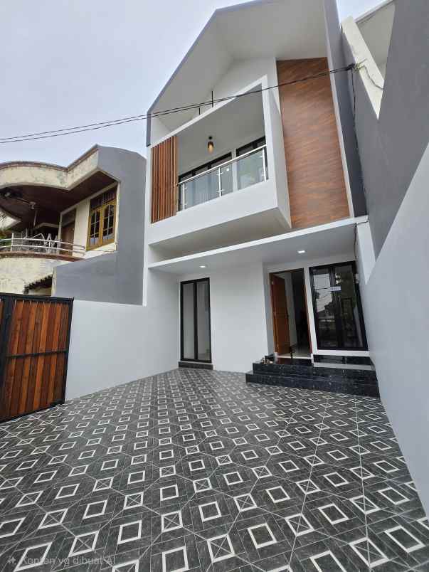 dijual rumah pondok kelapa jaktim