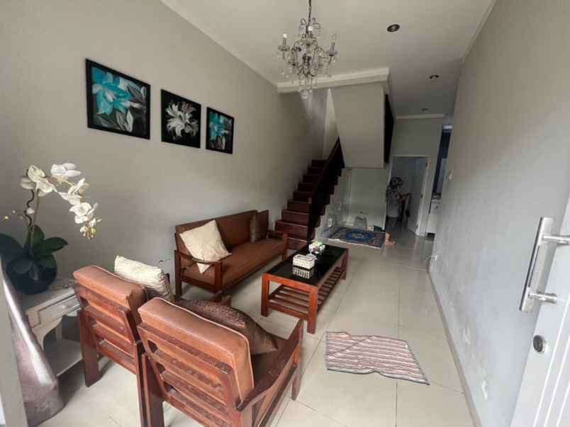 dijual rumah pondol ranji ciputat timur