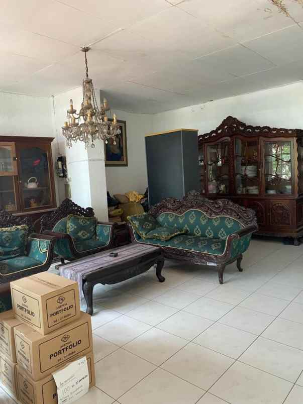 dijual rumah prapatan