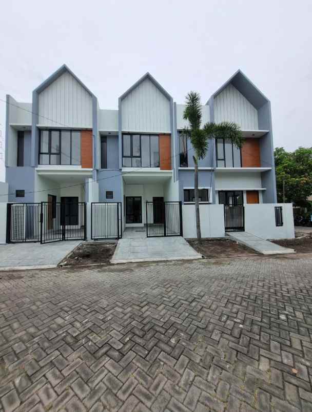 dijual rumah prapen indah