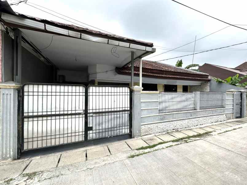 dijual rumah pulogebang permai jakarta