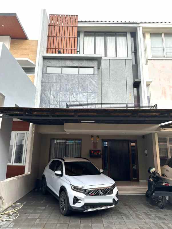 dijual rumah puri grand grisenda