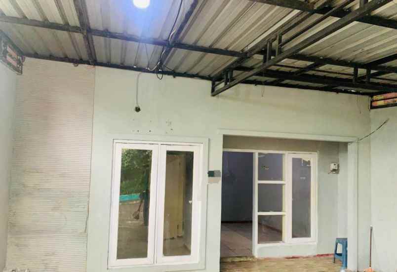 dijual rumah puri gunung anyar