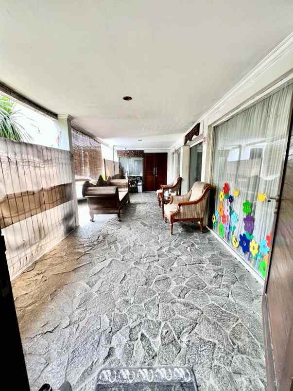 dijual rumah puri mutiara