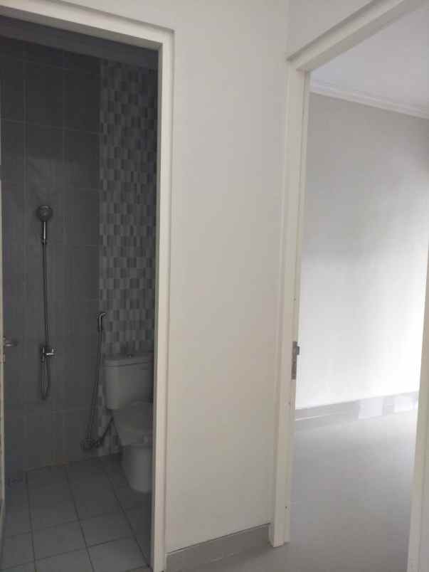 dijual rumah puri safira