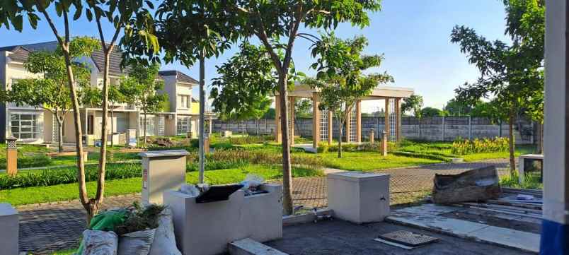 dijual rumah puri surya jaya