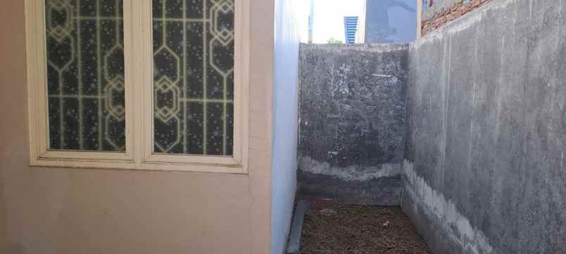 dijual rumah puri surya jaya