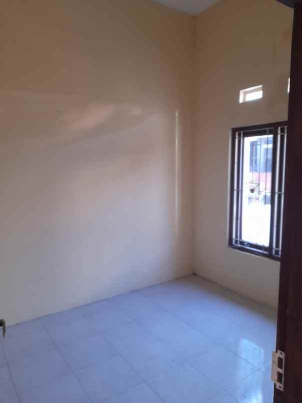 dijual rumah purwomartani