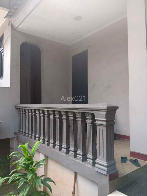 dijual rumah ragunan