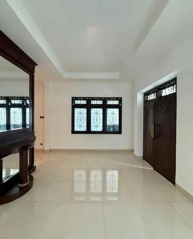 dijual rumah rapi dan siap huni menteng jakarta pusat