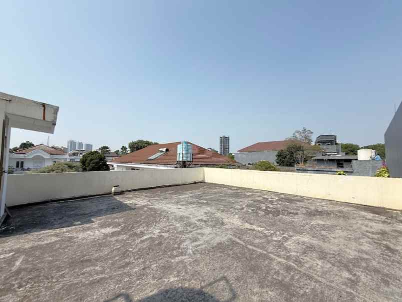 dijual rumah rapi dan siap huni menteng jakarta pusat