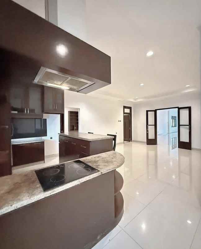 dijual rumah rapi dan siap huni menteng jakarta pusat