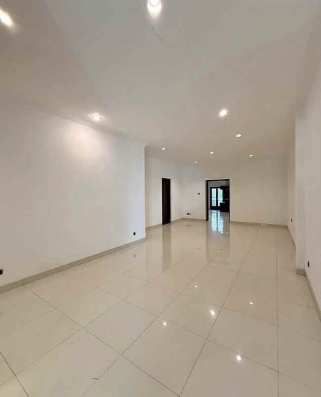 dijual rumah rapi dan siap huni menteng jakarta pusat