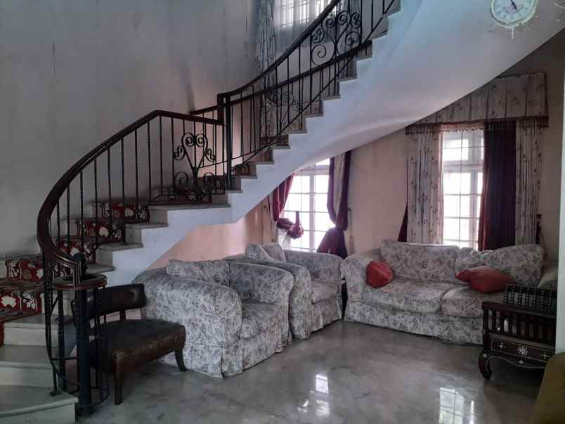 dijual rumah rawa barat