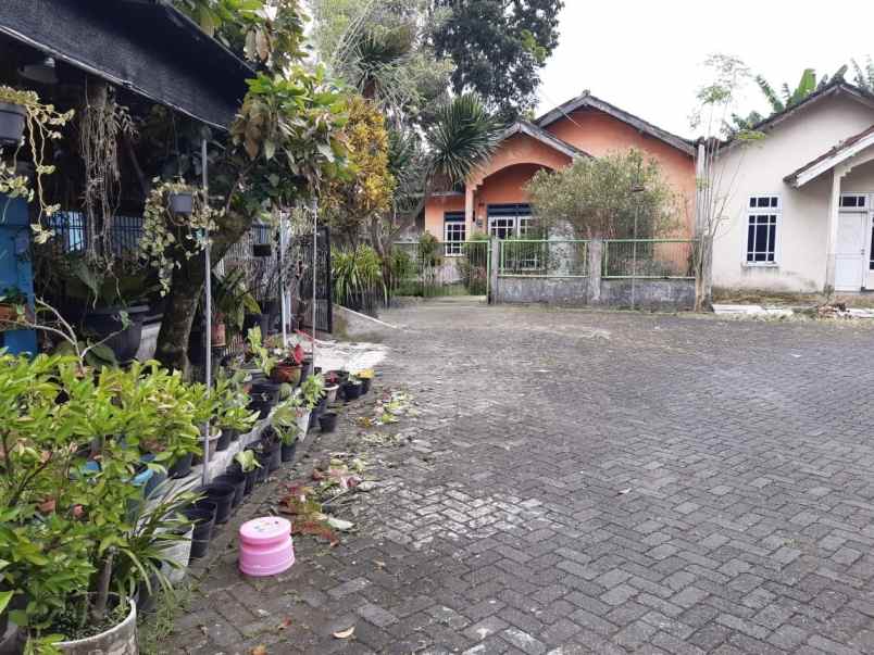 dijual rumah riverside