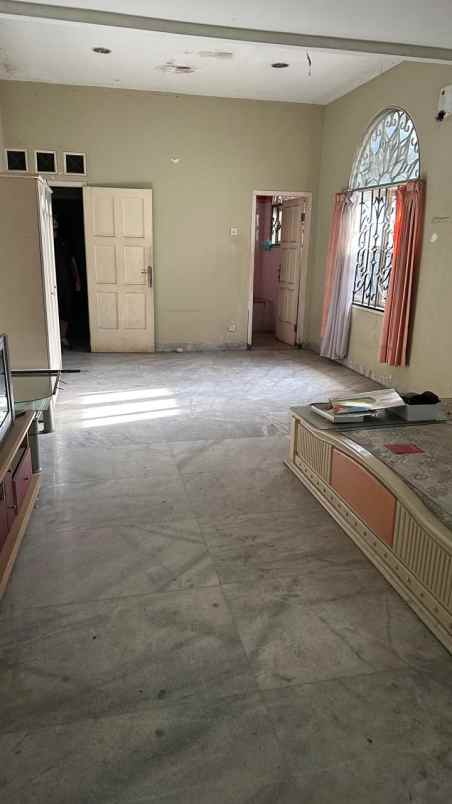 dijual rumah rumah di jl cangkurileng
