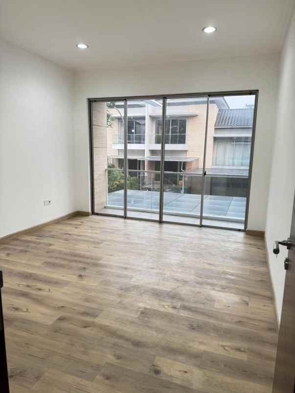 dijual rumah rumah golf island pantai