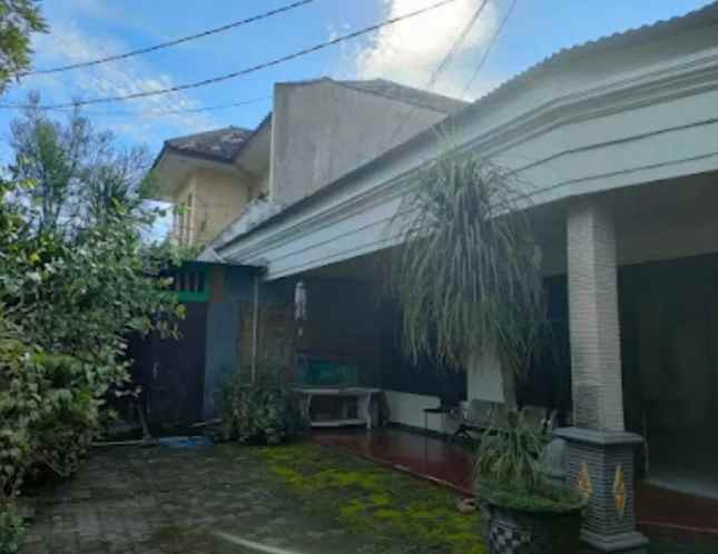 dijual rumah rungkut asri