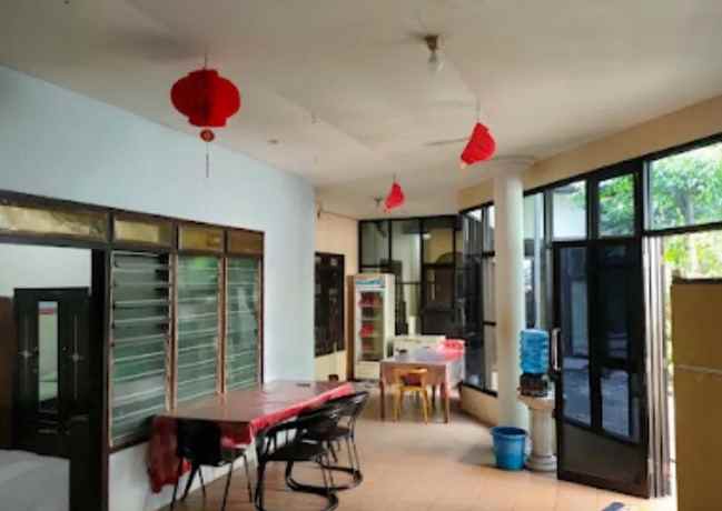 dijual rumah rungkut asri