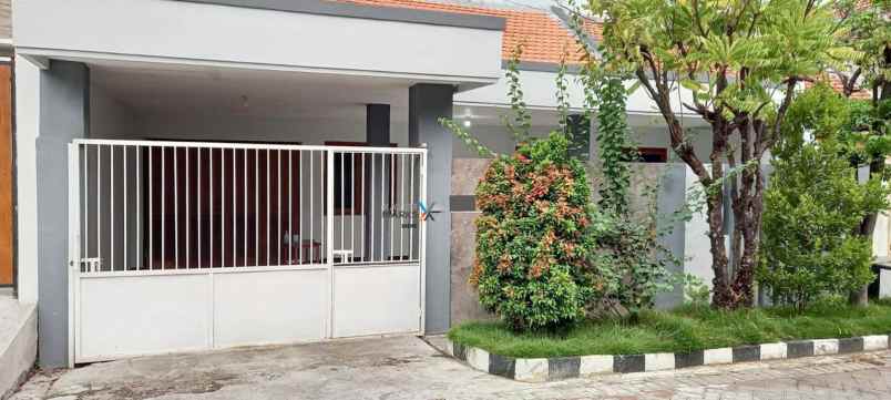 dijual rumah rungkut asri utara