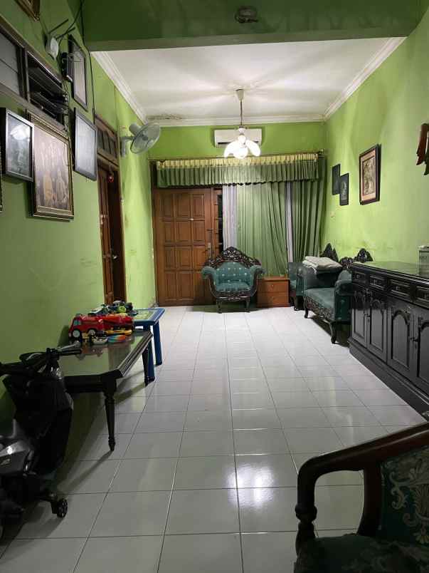 dijual rumah rungkut kidul