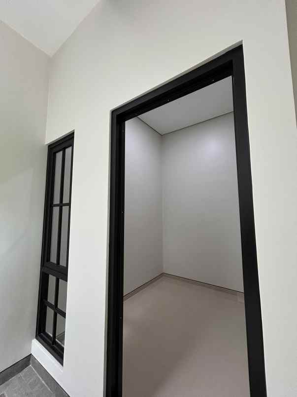 dijual rumah rungkut mapan
