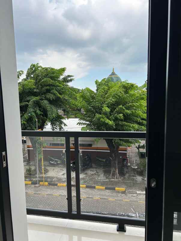 dijual rumah rungkut mapan