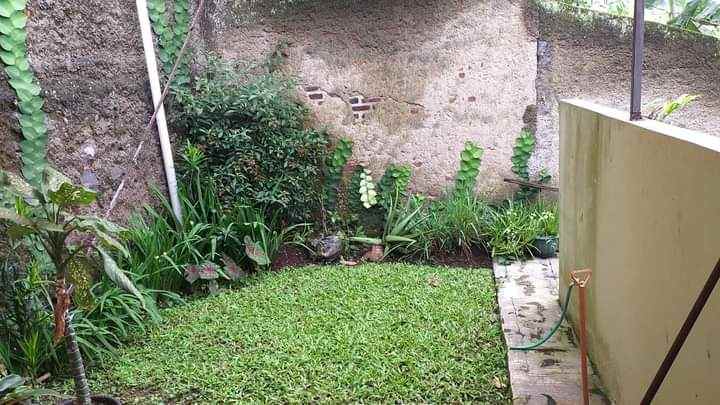 dijual rumah sarijadi