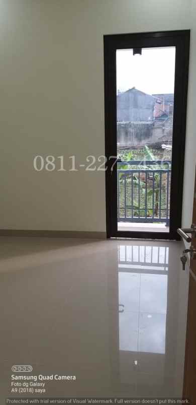 dijual rumah sariwangi ling asri row jalan lebar nego