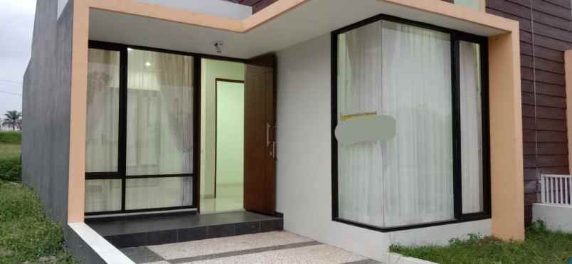 dijual rumah sawojajar