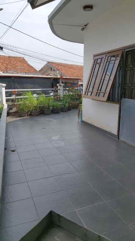 dijual rumah sayap pasteur