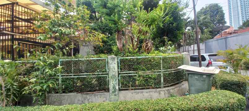 dijual rumah senayan